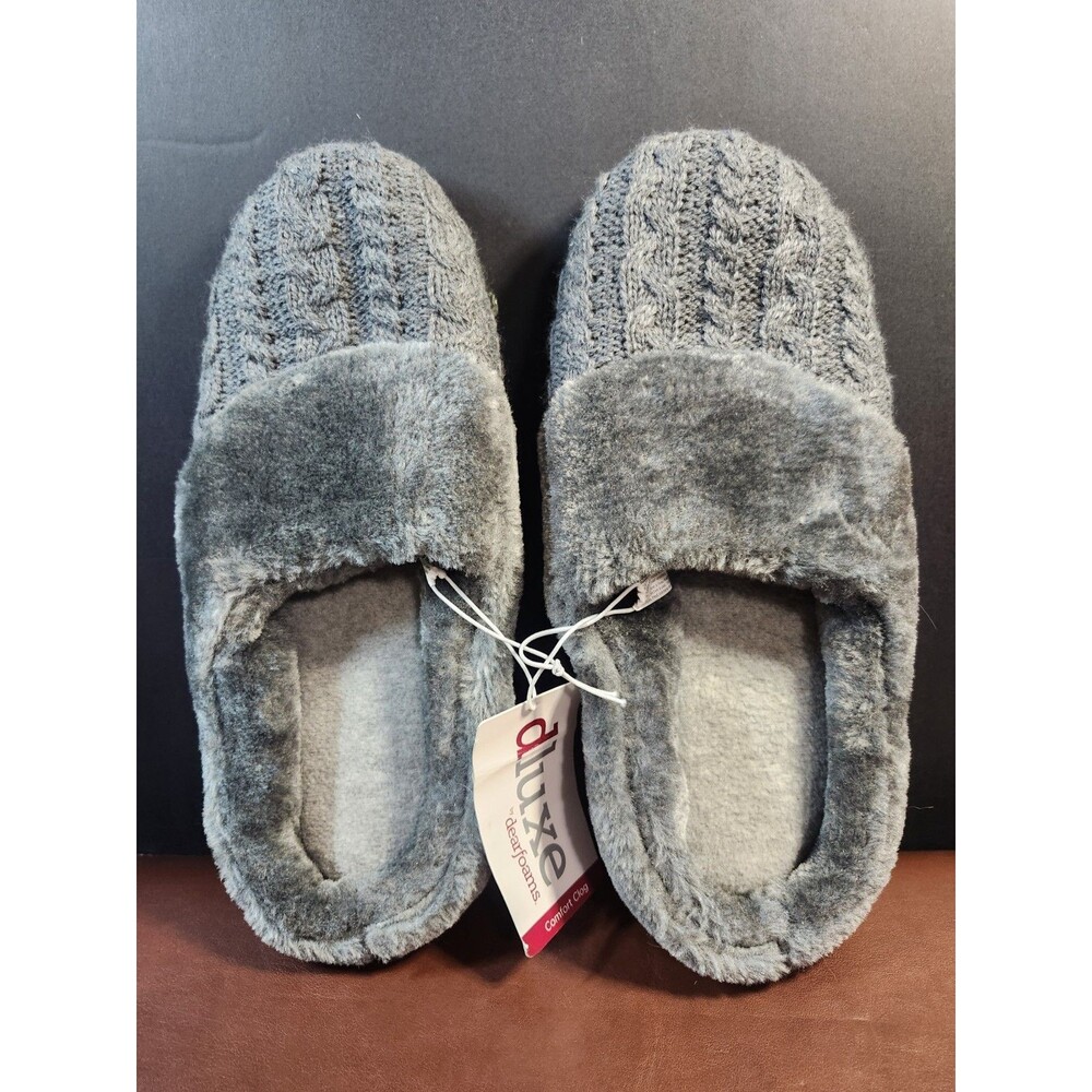 Dearfoams DLuxe cable-knit comfort clog slippers in grey, featuring a cozy plush